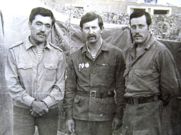 Майор Кадыров (Узбекистан), майор Александров (Россия), капитан Жолдак И.С. Кундуз,1981 г.