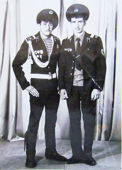 Виктор Турок и Сергей Савосько. После демобилизации. 1988 г.